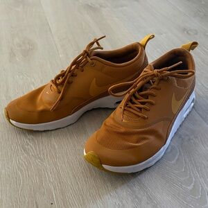 Nike Men's Burnt Orange Sneakers